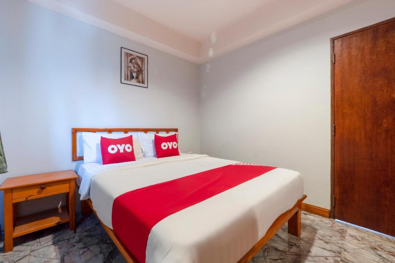 Oyo 75316 Capital Residence Pattaya Bagian luar foto
